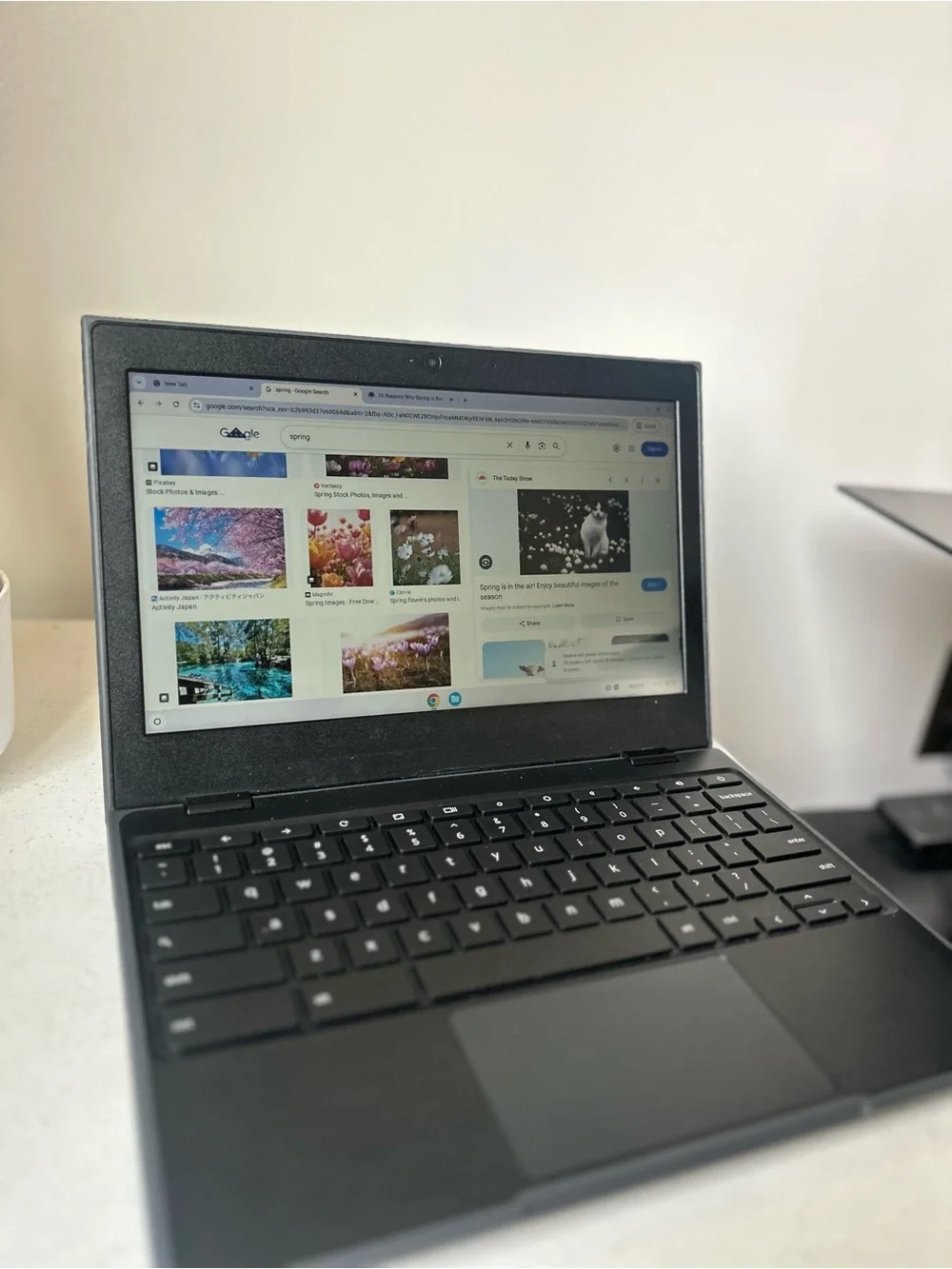Lenovo 2nd gen Black Laptop Computer - Sleek Portable Chromebook-Style Notebook
